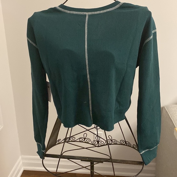 BP cropped knit Henley. Colour green moss. BNWT - Picture 5 of 6